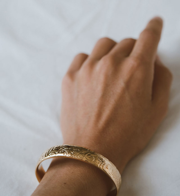 GOLD PLATED VINTAGE CUFF NBROS JEWELS