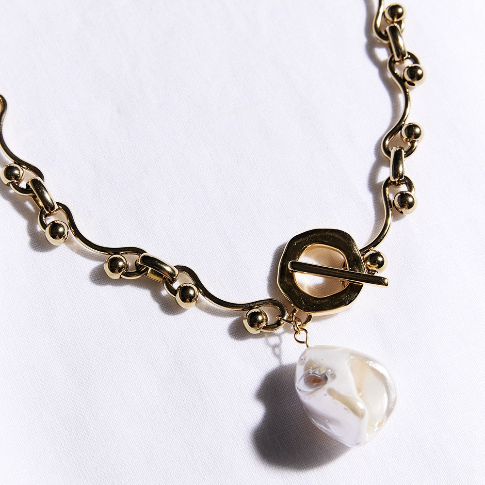 Sleek Pearl Choker copy Sleek Pearl Choker copy