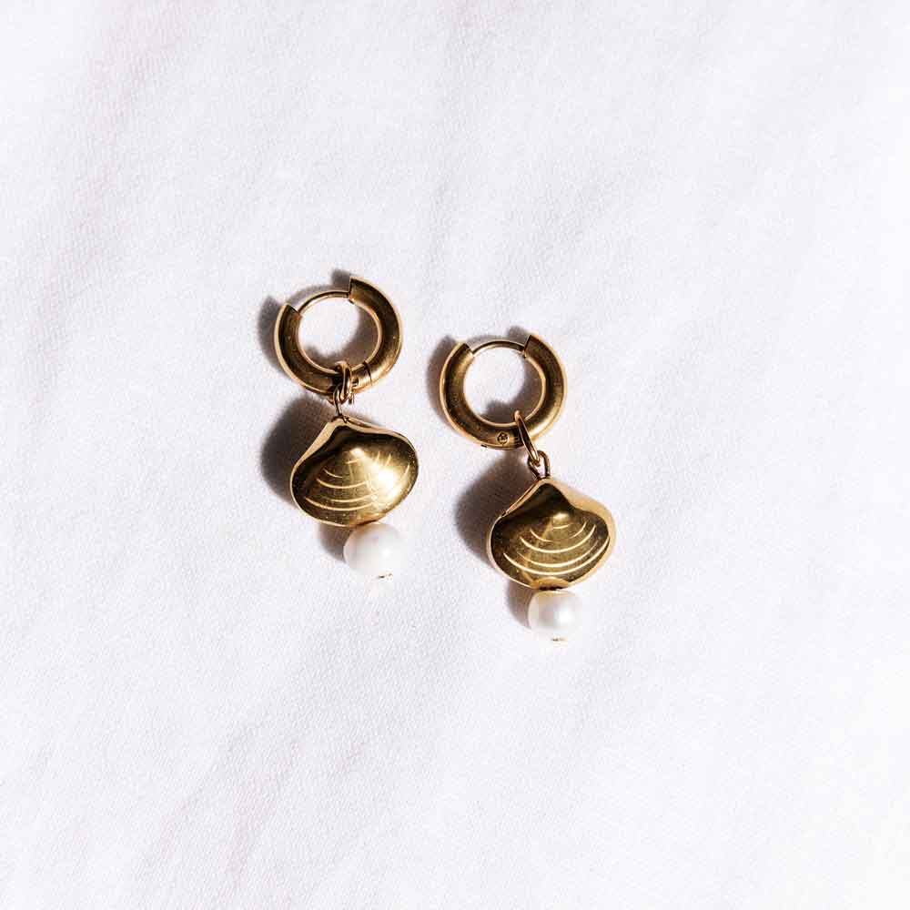 Sunset Shell Earrings Sunset Shell Earrings